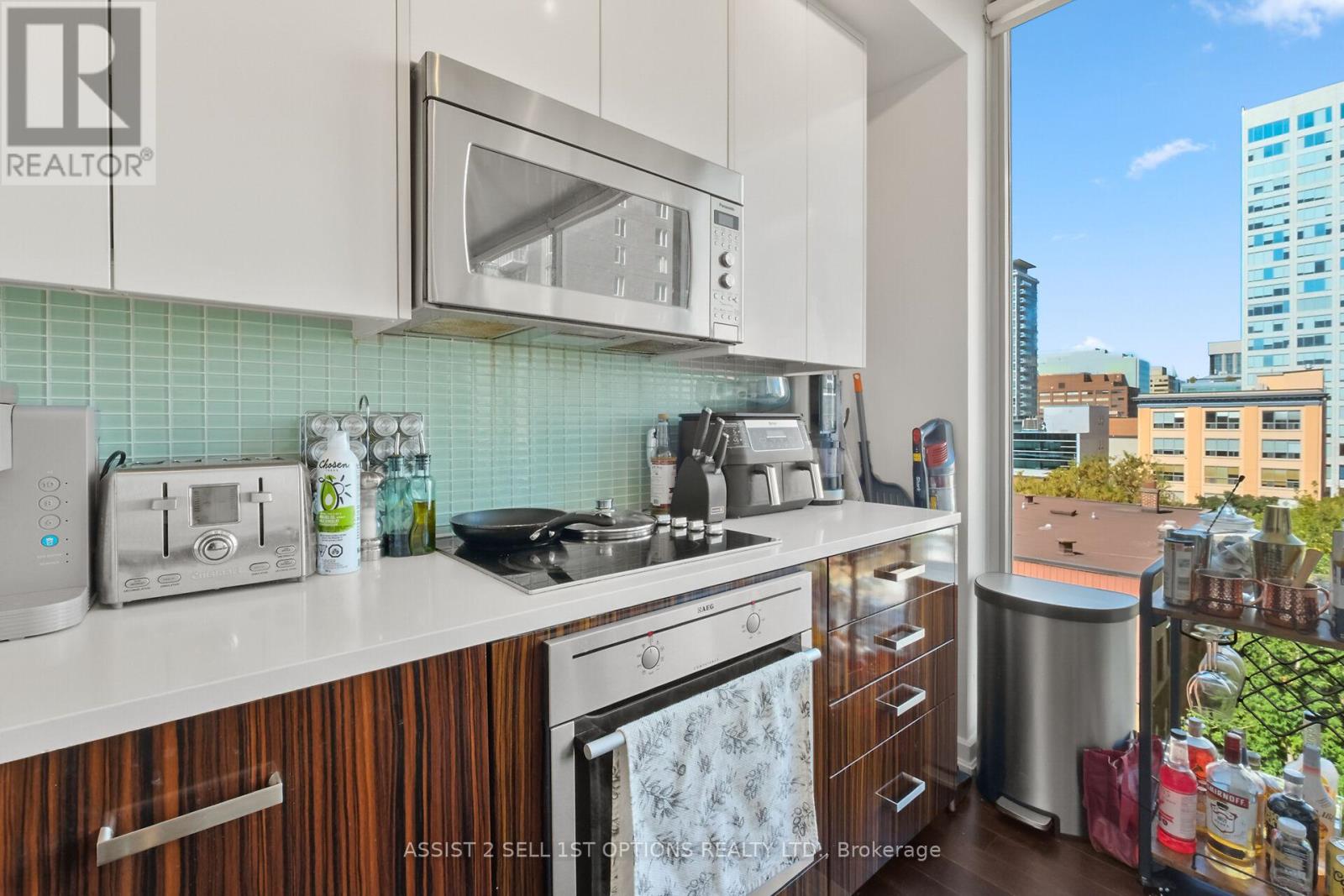 611 - 300 Lisgar Street, Ottawa, Ontario  K2P 0E2 - Photo 10 - X12408411