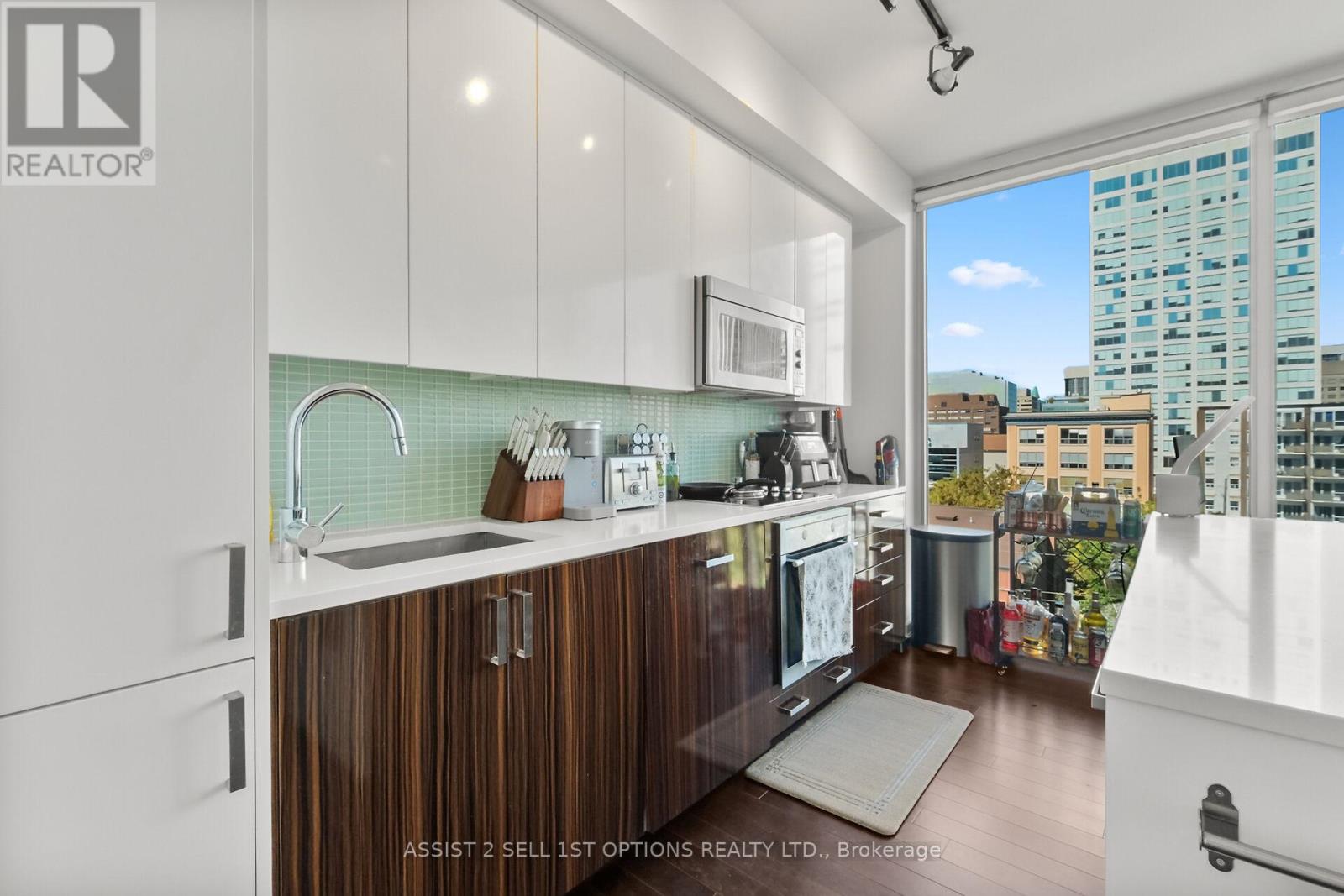 611 - 300 Lisgar Street, Ottawa, Ontario  K2P 0E2 - Photo 13 - X12408411