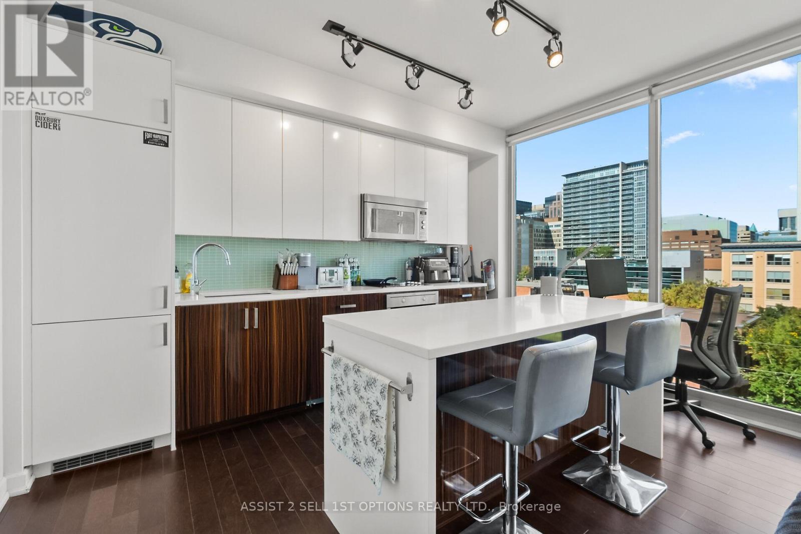 611 - 300 Lisgar Street, Ottawa, Ontario  K2P 0E2 - Photo 9 - X12408411