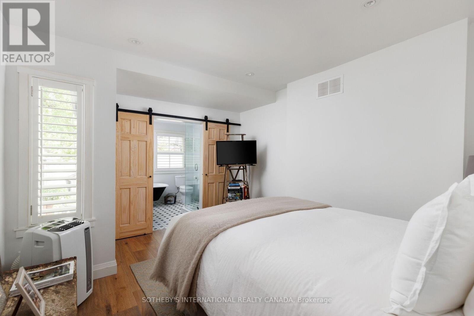116 Shaftesbury Avenue, Toronto, Ontario  M4T 1A5 - Photo 32 - C12312076