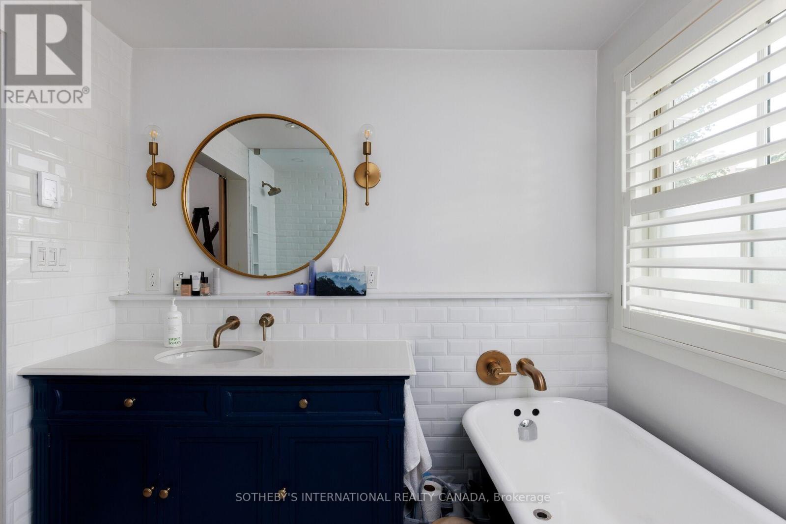 116 Shaftesbury Avenue, Toronto, Ontario  M4T 1A5 - Photo 36 - C12312076