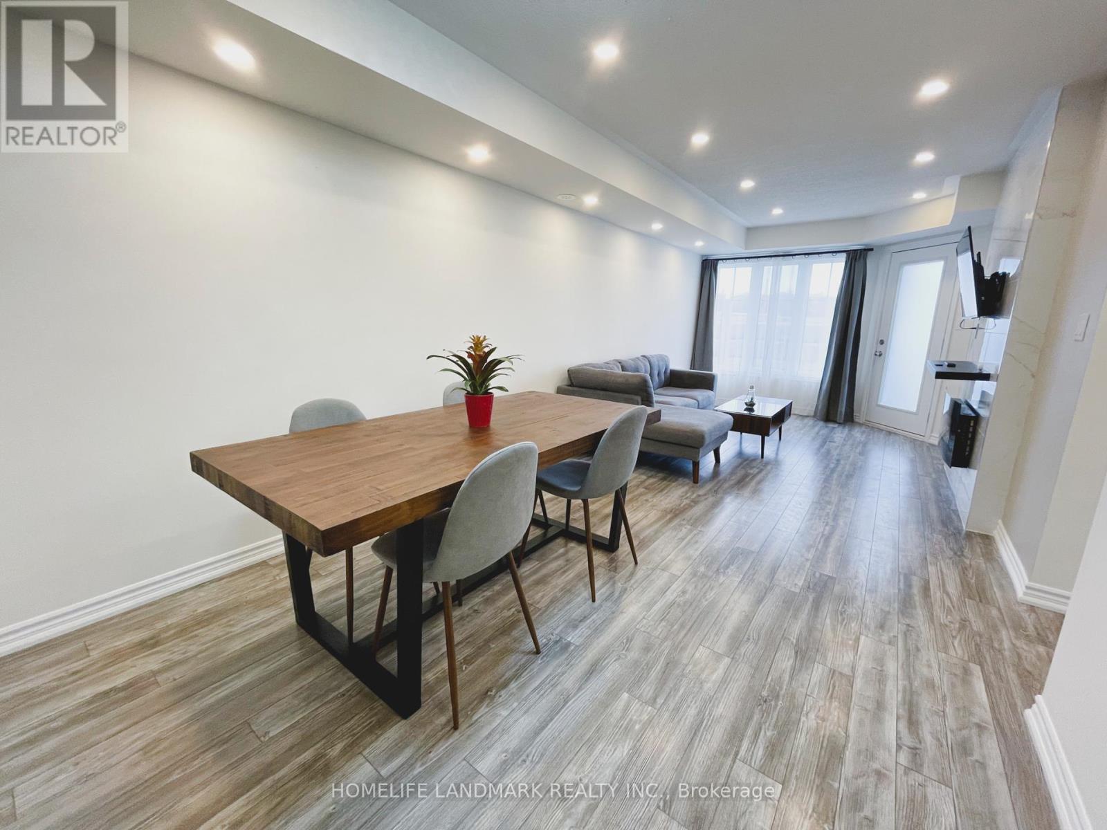 17 - 15 Eaton Park Lane, Toronto, Ontario  M1W 0A5 - Photo 3 - E12326144