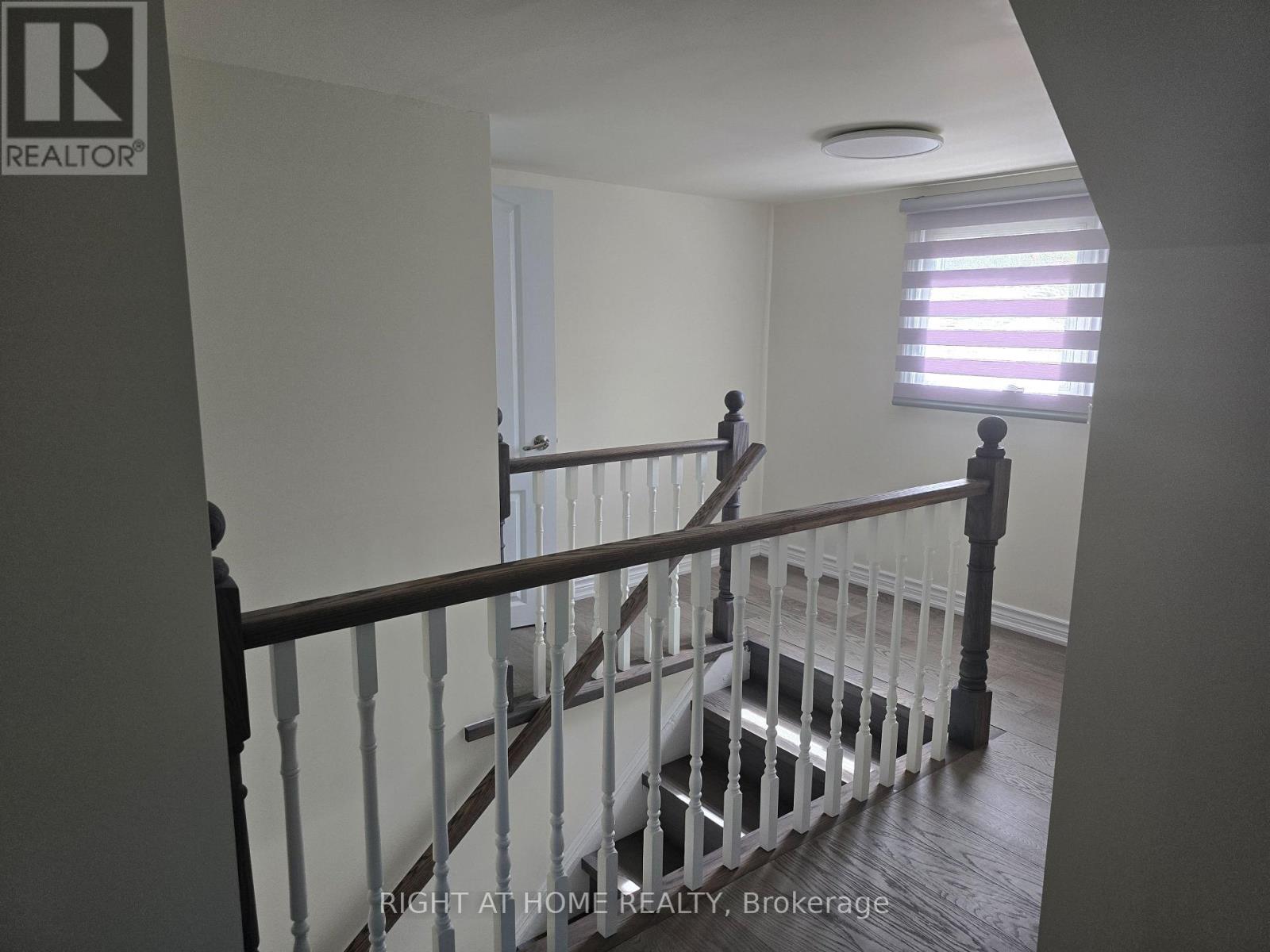 209 Pine Beach Drive, Georgina (Keswick South), Ontario  L4P 2V6 - Photo 10 - N12410981