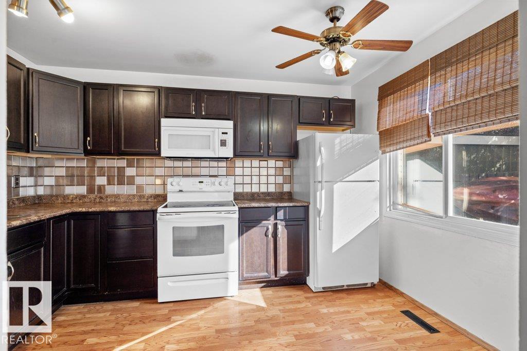 182 Roseland Vg Nw, Edmonton, Alberta  T5E 5R6 - Photo 11 - E4458273