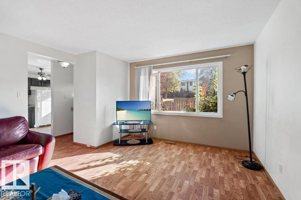 182 Roseland Vg Nw, Edmonton, Alberta  T5E 5R6 - Photo 9 - E4458273
