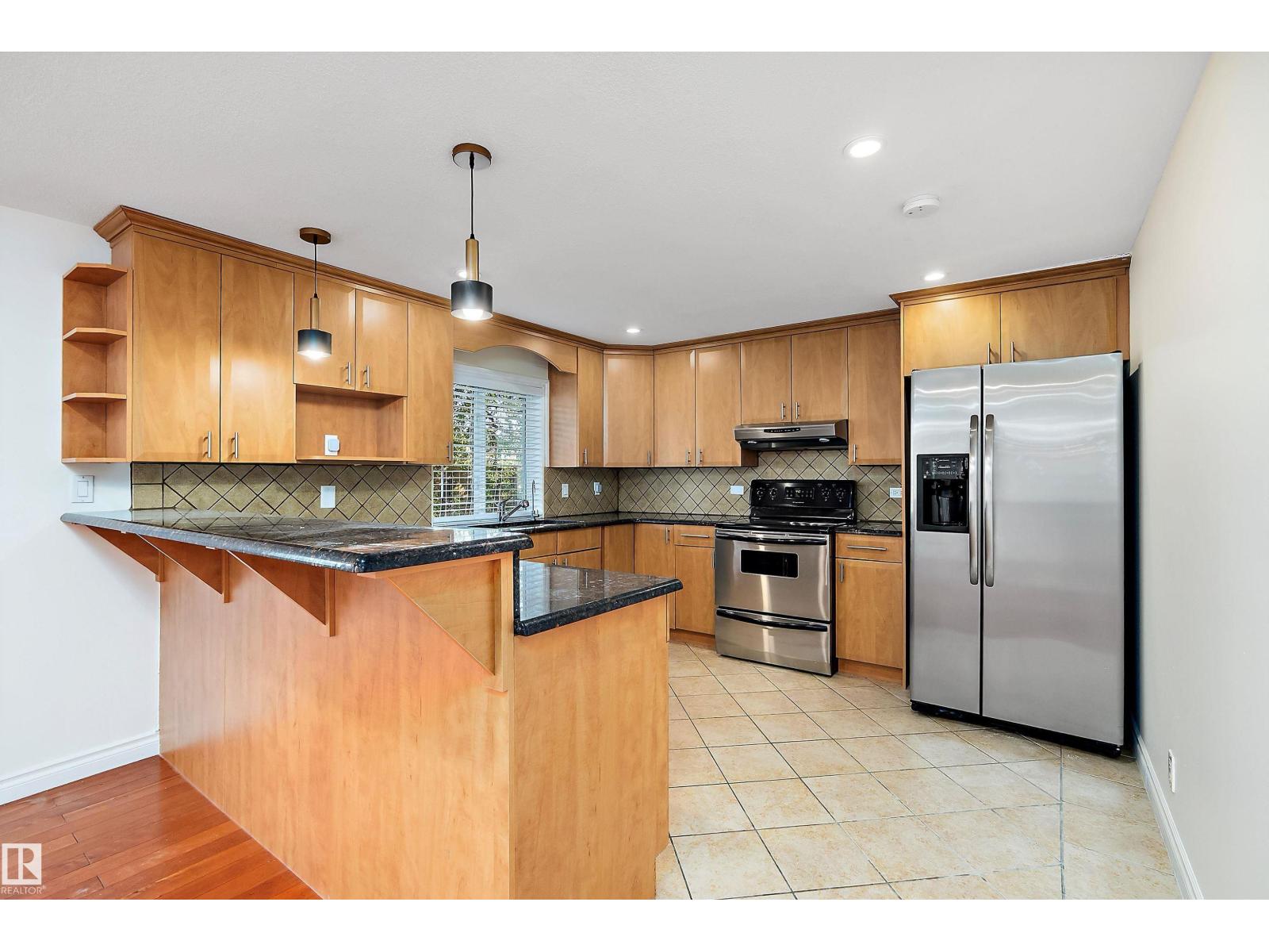 995 Hollingsworth Bend Bn Nw, Edmonton, Alberta  T6R 3G7 - Photo 49 - E4458275