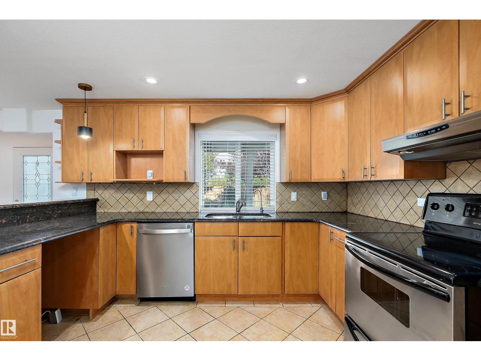 995 Hollingsworth Bend Bn Nw, Edmonton, Alberta  T6R 3G7 - Photo 50 - E4458275