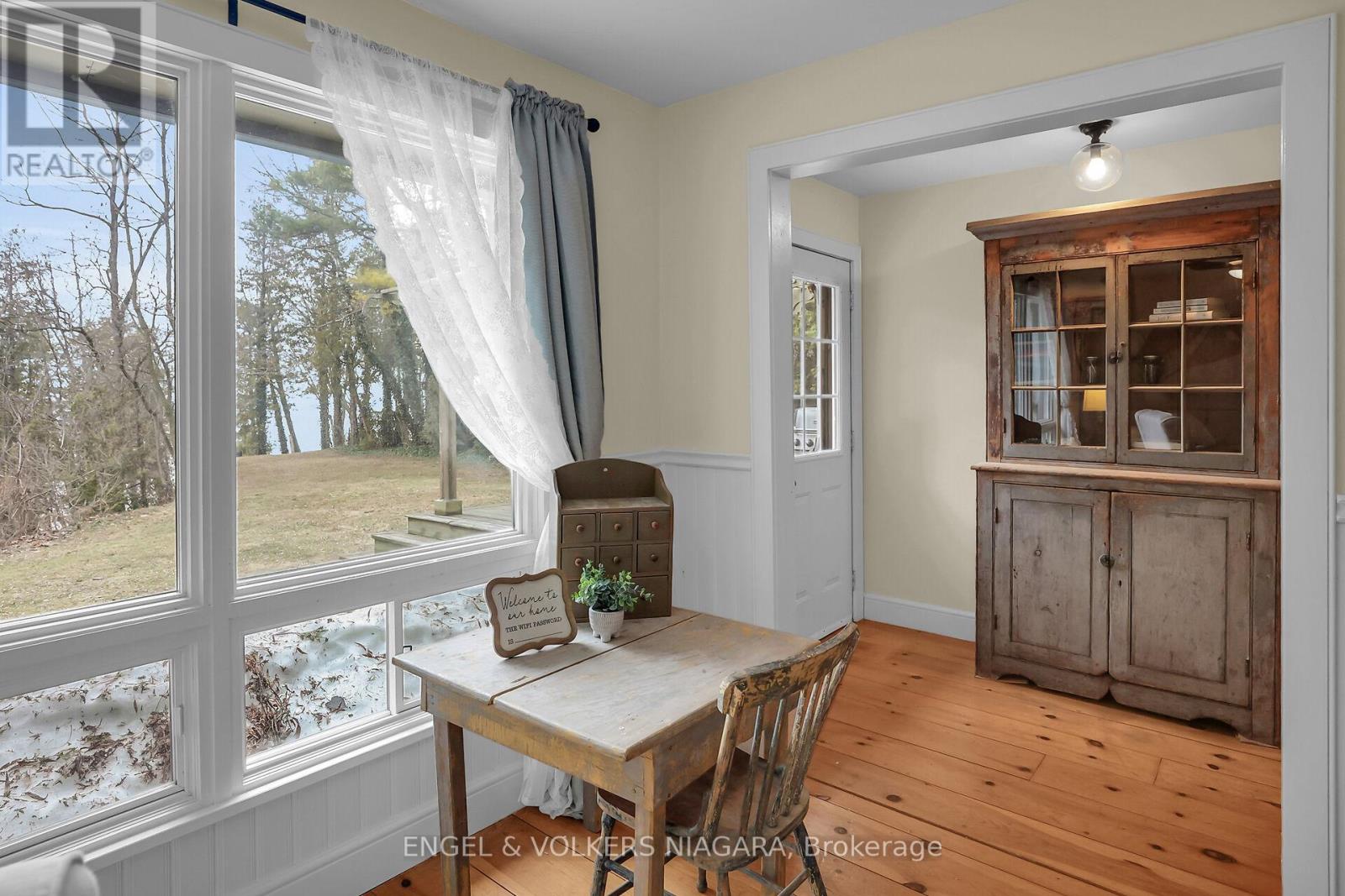 75573 Elliott Street, Bluewater (Bayfield), Ontario  N0M 1G0 - Photo 13 - X12411180