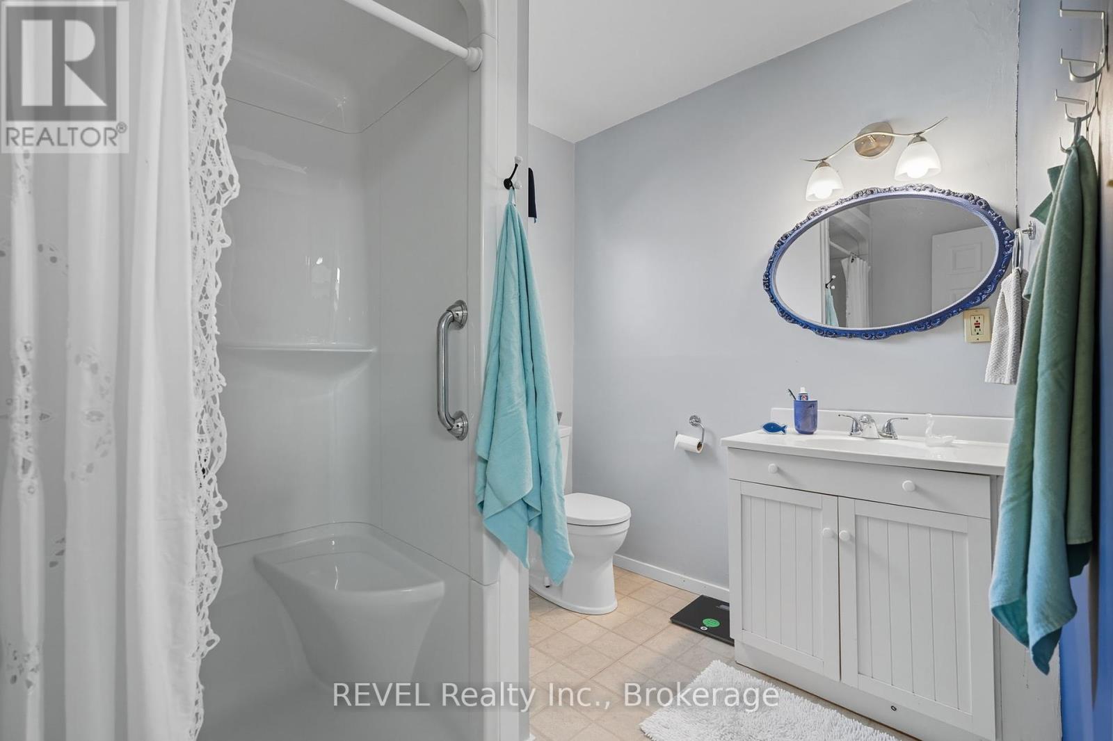 356 South Mill Street, Fort Erie, Ontario  L0S 1N0 - Photo 16 - X12411185