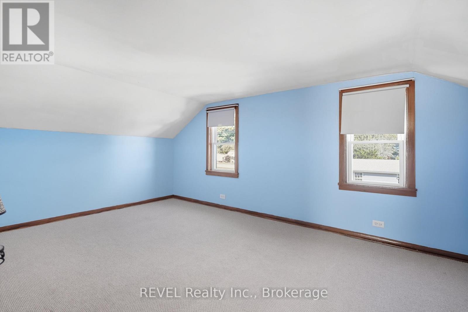356 South Mill Street, Fort Erie, Ontario  L0S 1N0 - Photo 21 - X12411185