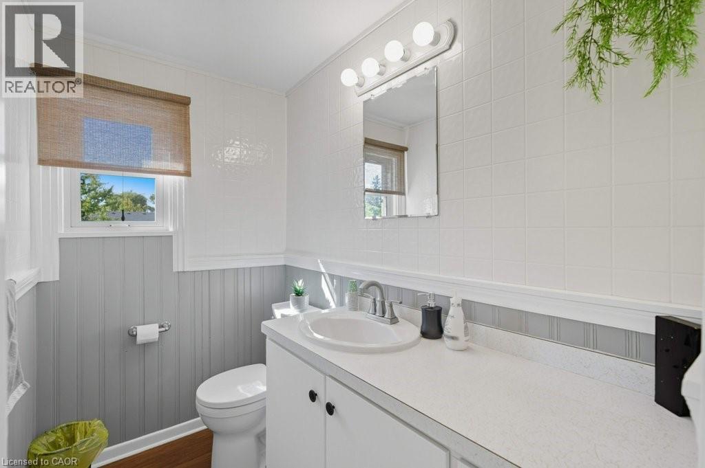 478 East 37th Street, Hamilton, Ontario  L8V 4B9 - Photo 28 - 40757456