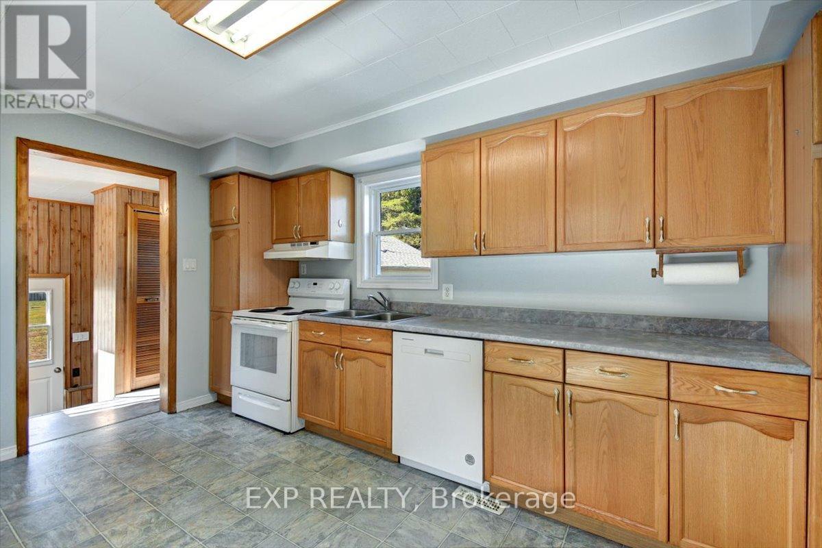 29599 Highway 62 N, Hastings Highlands, Ontario  K0L 1C0 - Photo 6 - X12411196