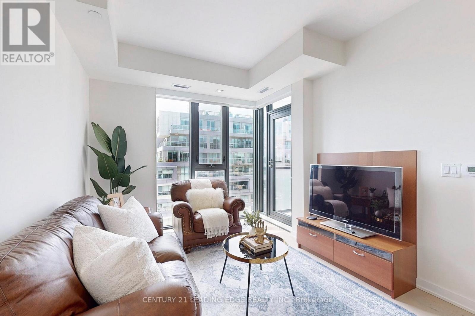 804 - 840 St Clair Avenue W, Toronto, Ontario  M6C 0A4 - Photo 11 - C12411170