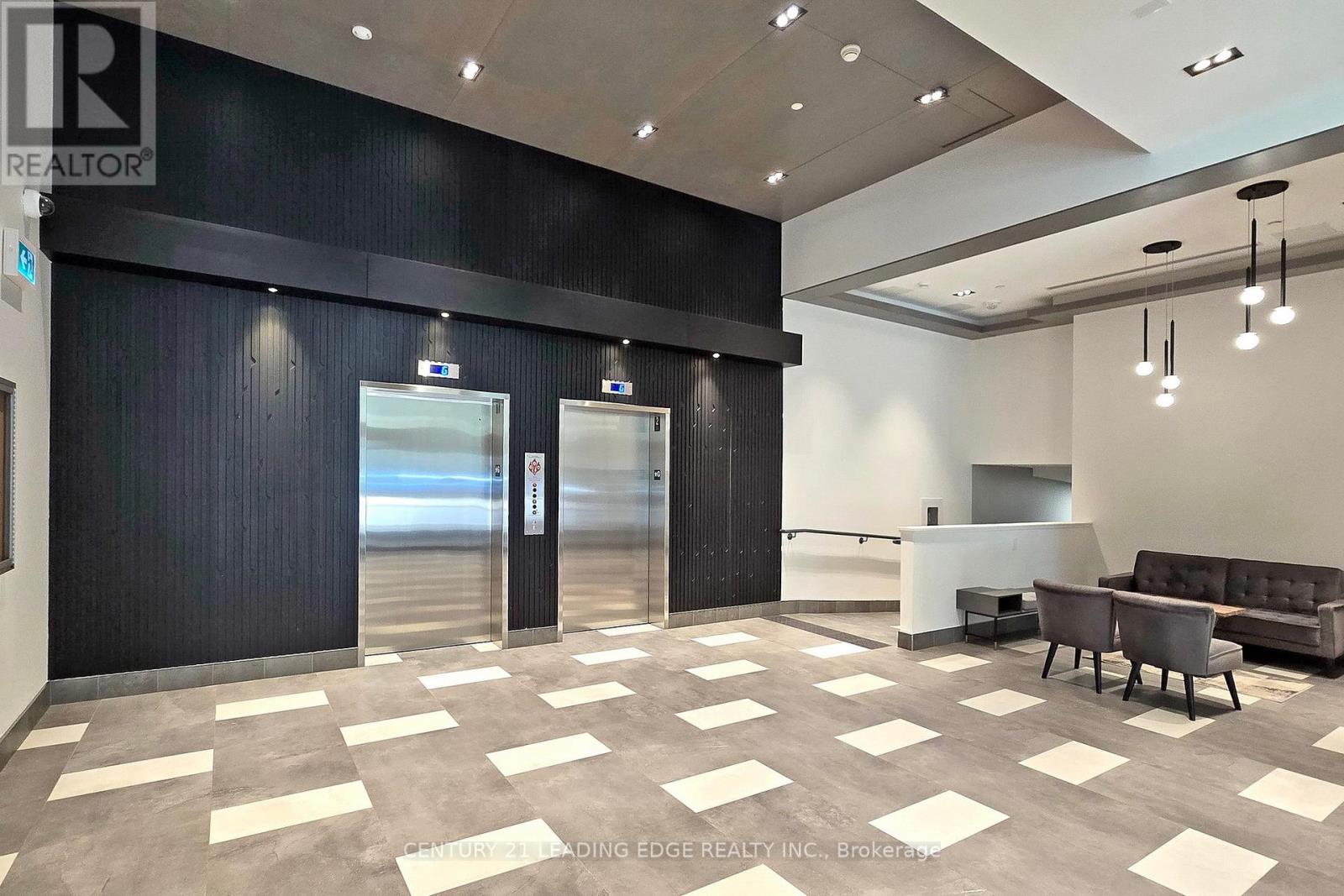 804 - 840 St Clair Avenue W, Toronto, Ontario  M6C 0A4 - Photo 7 - C12411170