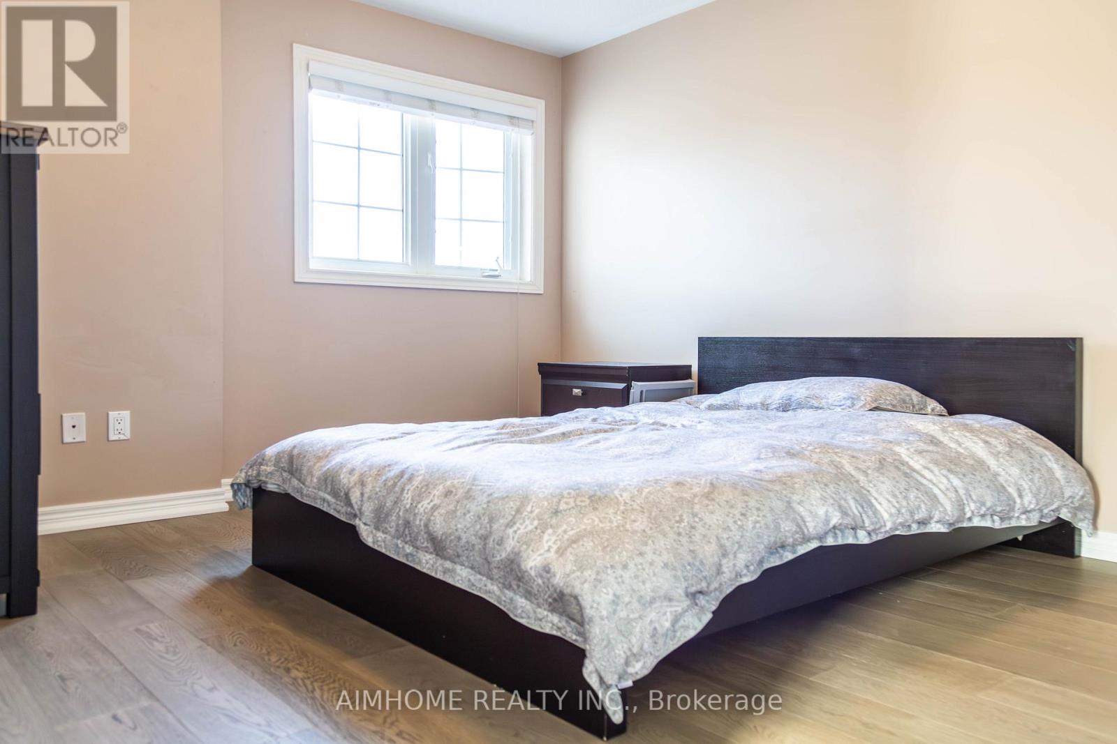 19 Durango Drive, Richmond Hill, Ontario  L4S 2W5 - Photo 11 - N12411181