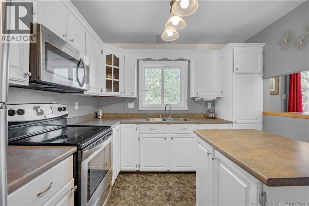 631 Kennebecasis River Road, Hampton, New Brunswick  E5N 6L8 - Photo 10 - NB126855