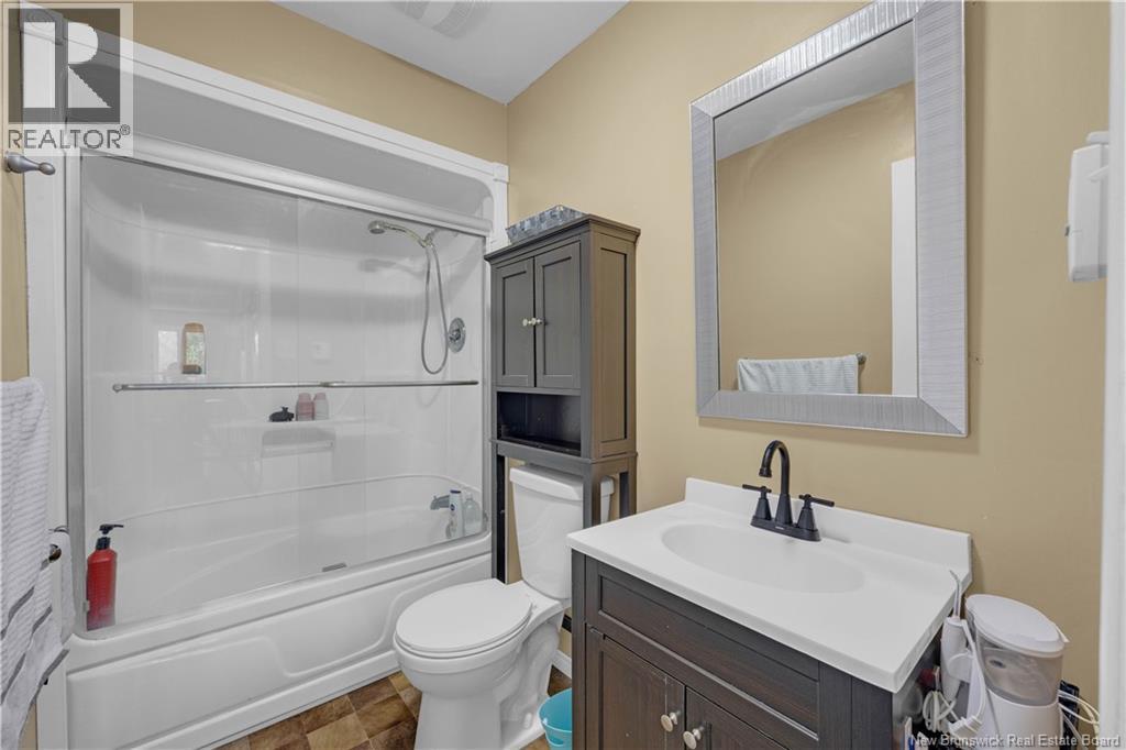 631 Kennebecasis River Road, Hampton, New Brunswick  E5N 6L8 - Photo 16 - NB126855