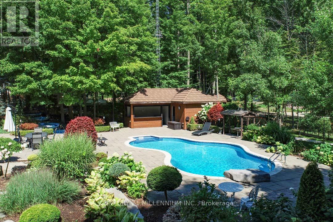 14453 Centreville Creek Road, Caledon, Ontario  L7C 3C1 - Photo 2 - W12411144
