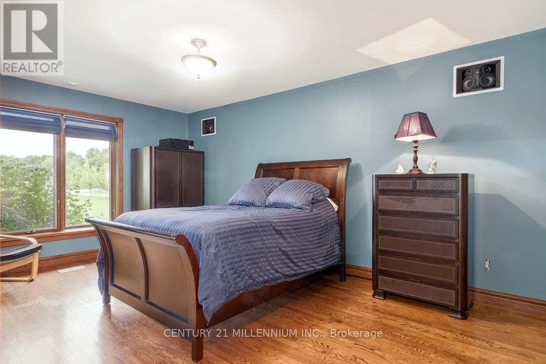 14453 Centreville Creek Road, Caledon, Ontario  L7C 3C1 - Photo 31 - W12411144