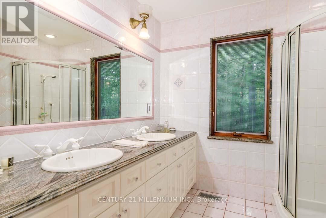 14453 Centreville Creek Road, Caledon, Ontario  L7C 3C1 - Photo 32 - W12411144