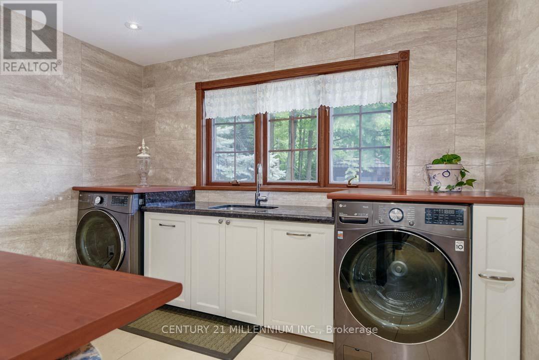14453 Centreville Creek Road, Caledon, Ontario  L7C 3C1 - Photo 33 - W12411144