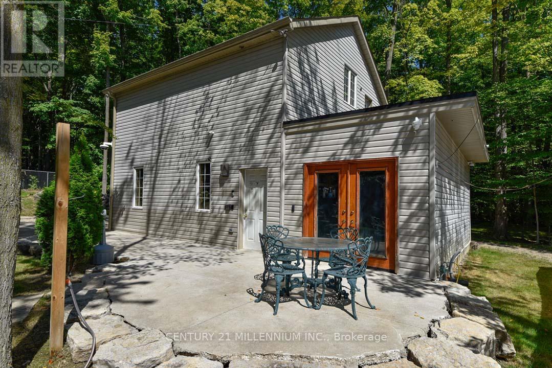 14453 Centreville Creek Road, Caledon, Ontario  L7C 3C1 - Photo 5 - W12411144