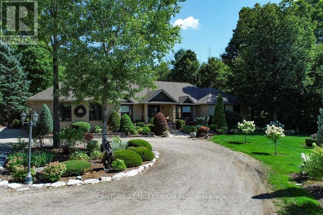14453 Centreville Creek Road, Caledon, Ontario  L7C 3C1 - Photo 7 - W12411144