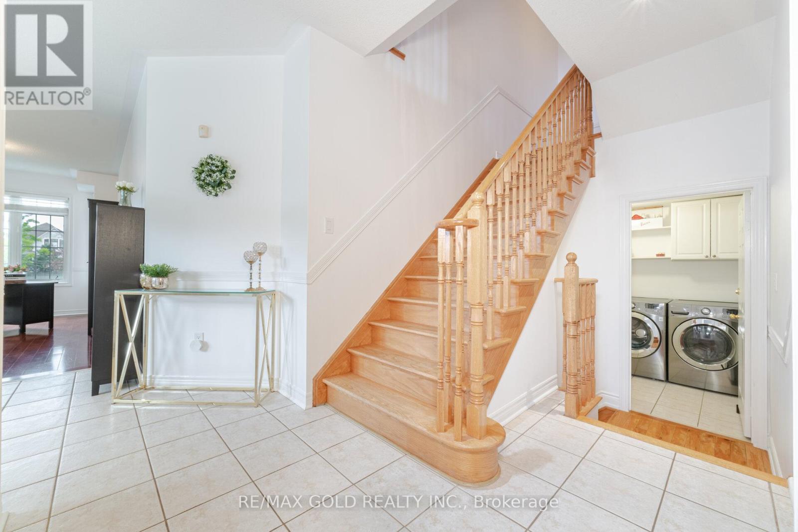 16 Larkberry Road, Brampton, Ontario  L6X 0R7 - Photo 19 - W12411151