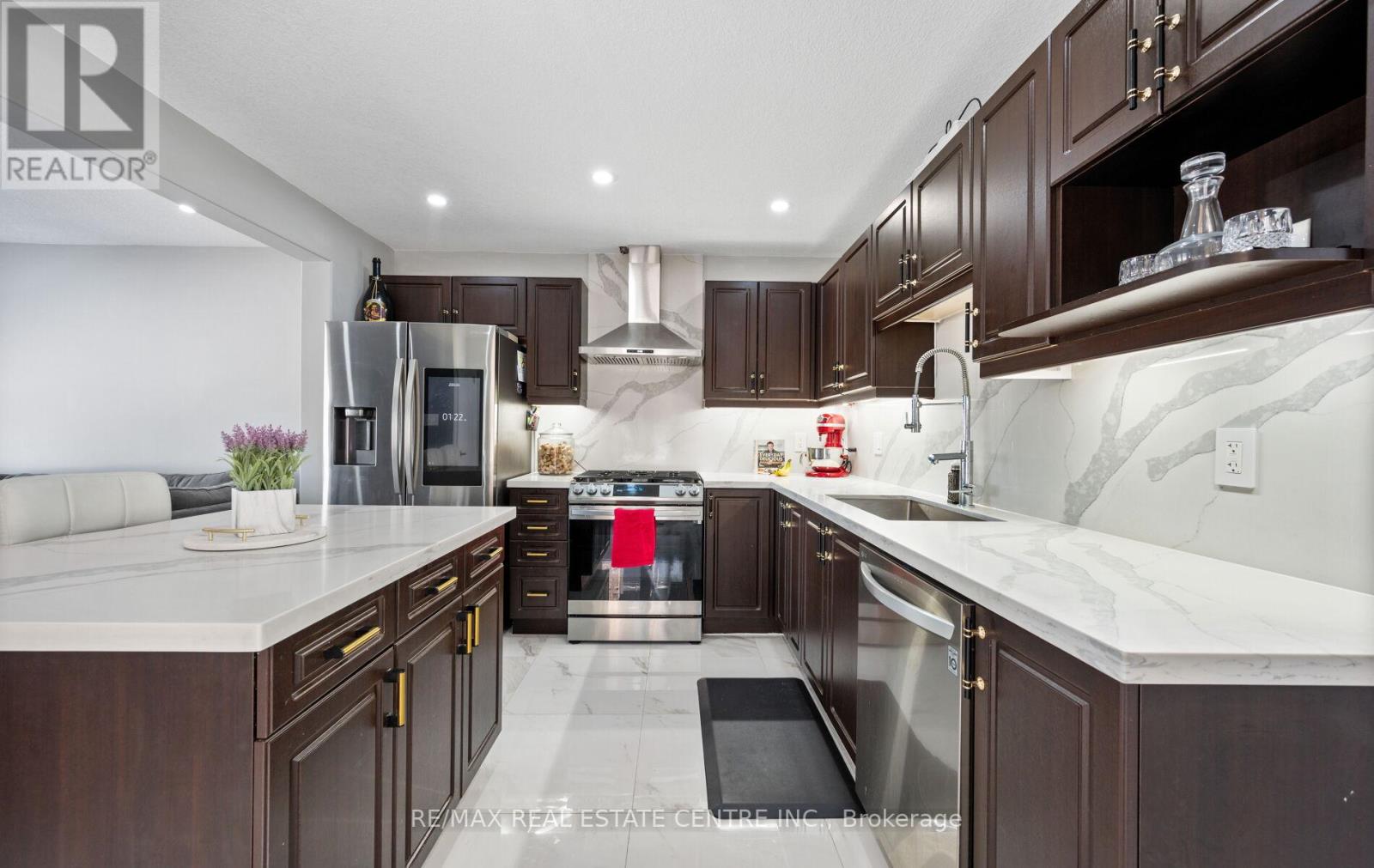 98 Winterton Court, Orangeville, Ontario  L9W 6Z7 - Photo 12 - W12411171