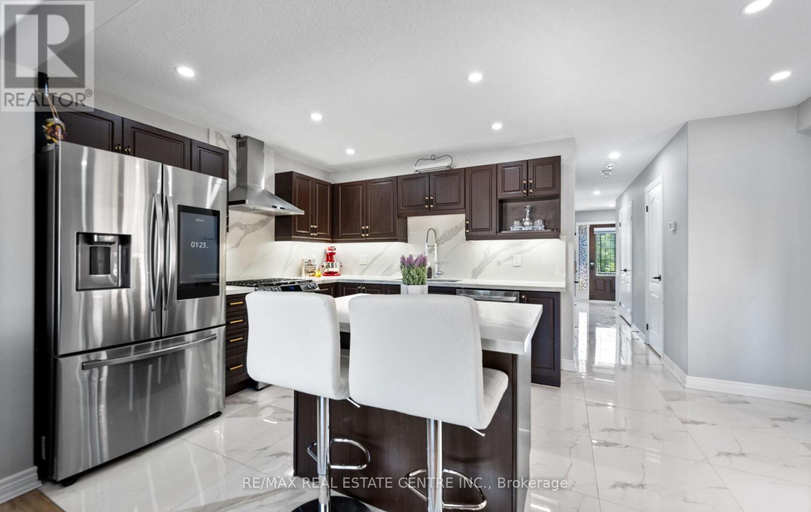 98 Winterton Court, Orangeville, Ontario  L9W 6Z7 - Photo 14 - W12411171
