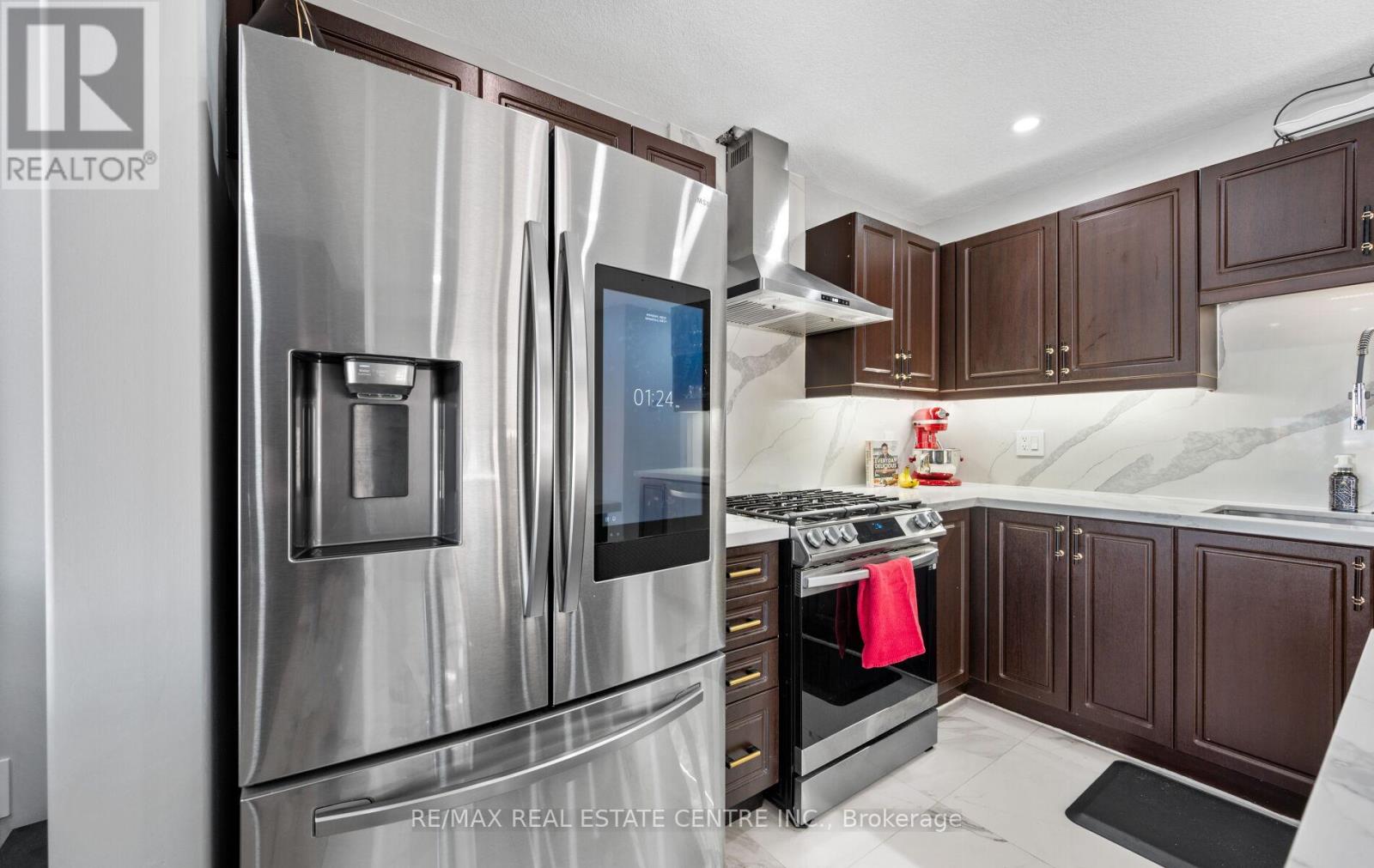 98 Winterton Court, Orangeville, Ontario  L9W 6Z7 - Photo 17 - W12411171