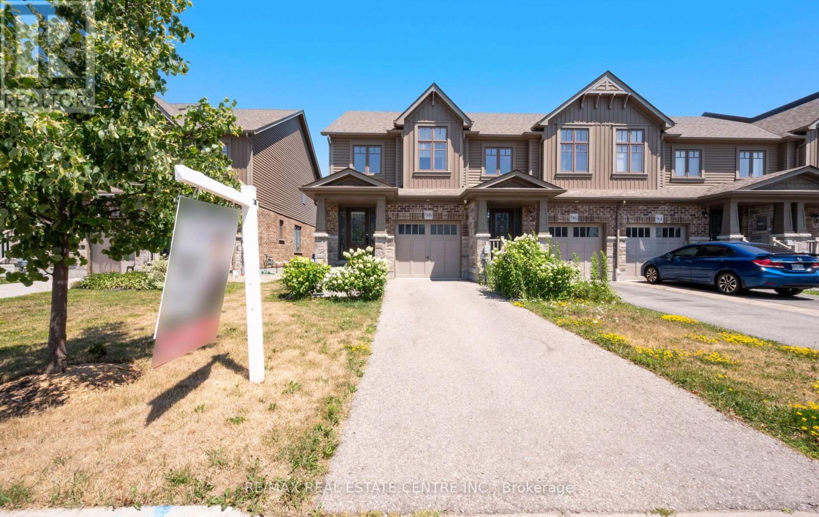 98 Winterton Court, Orangeville, Ontario  L9W 6Z7 - Photo 4 - W12411171