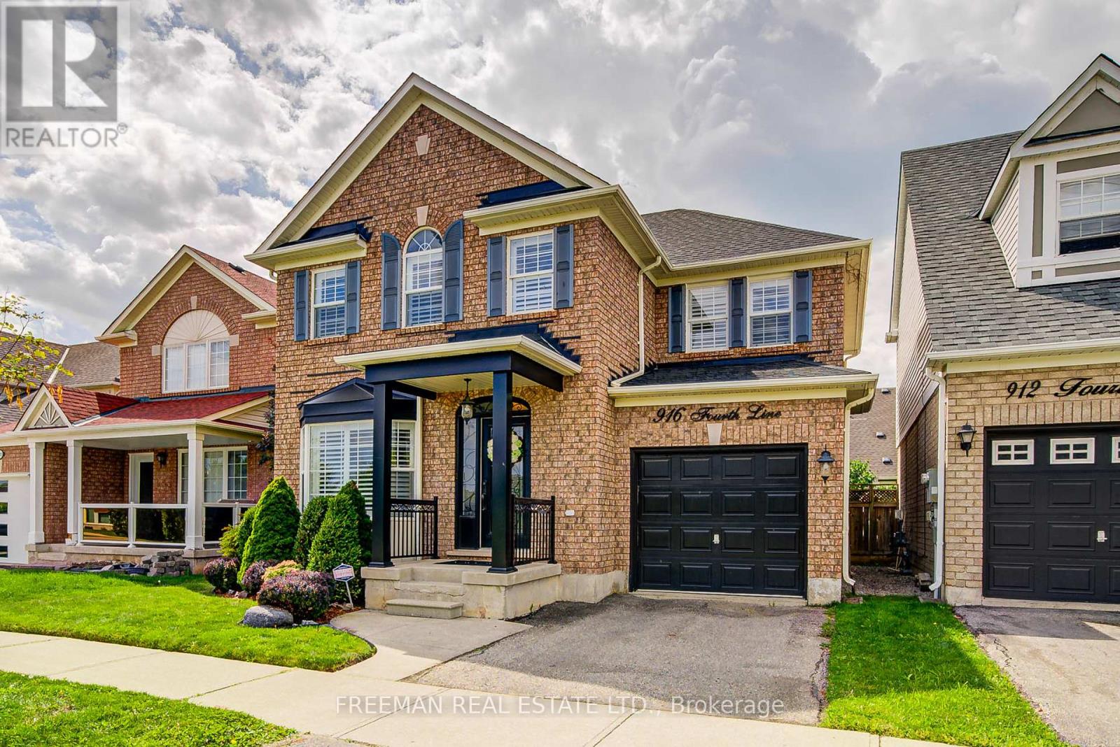 916 Fourth Line, Milton, Ontario  L9T 6M8 - Photo 3 - W12411183