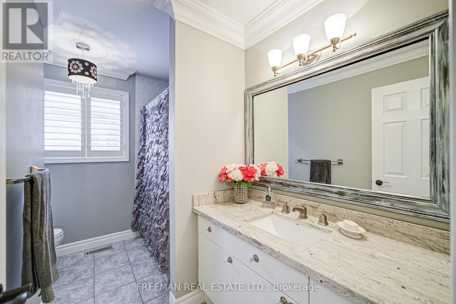 916 Fourth Line, Milton, Ontario  L9T 6M8 - Photo 33 - W12411183
