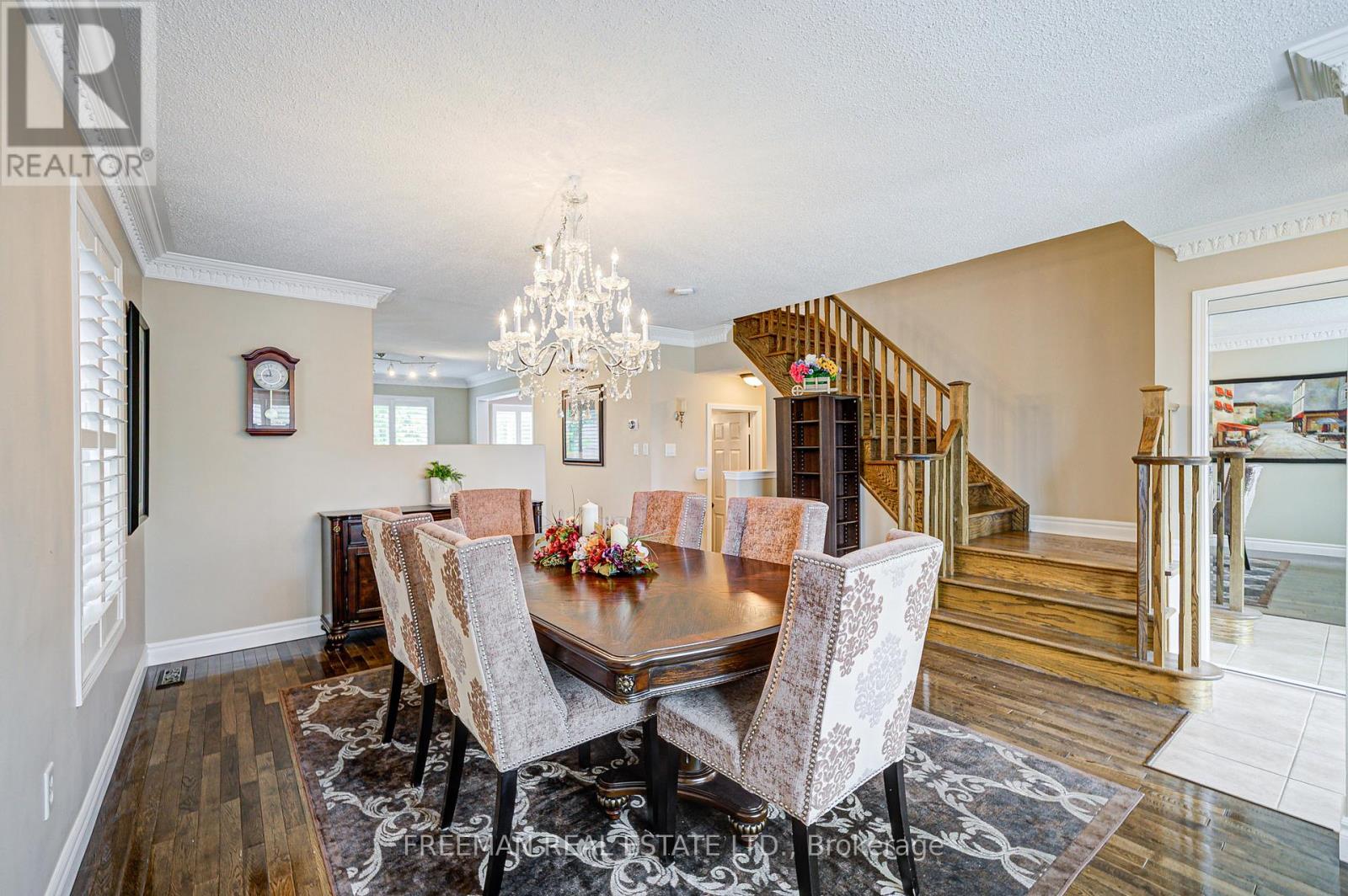 916 Fourth Line, Milton, Ontario  L9T 6M8 - Photo 7 - W12411183