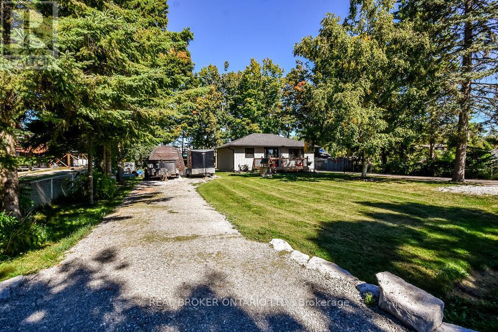 812 Cook Street, Innisfil, Ontario  L9S 2J1 - Photo 29 - N12411199