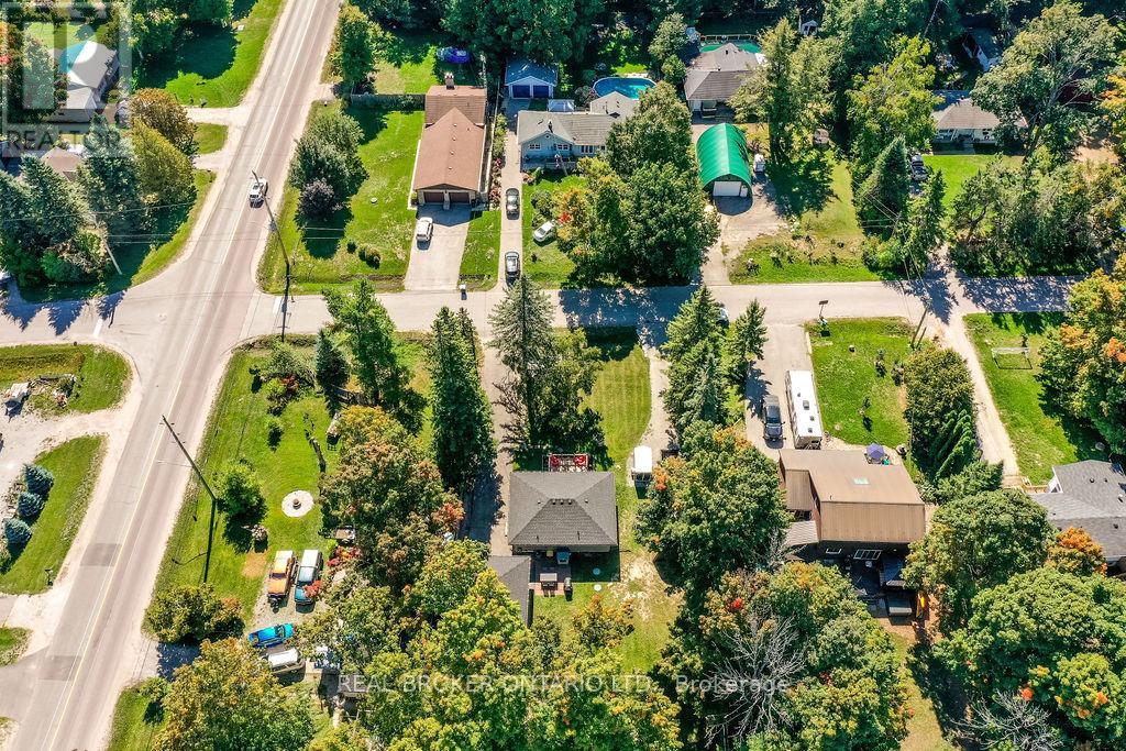 812 Cook Street, Innisfil, Ontario  L9S 2J1 - Photo 33 - N12411199