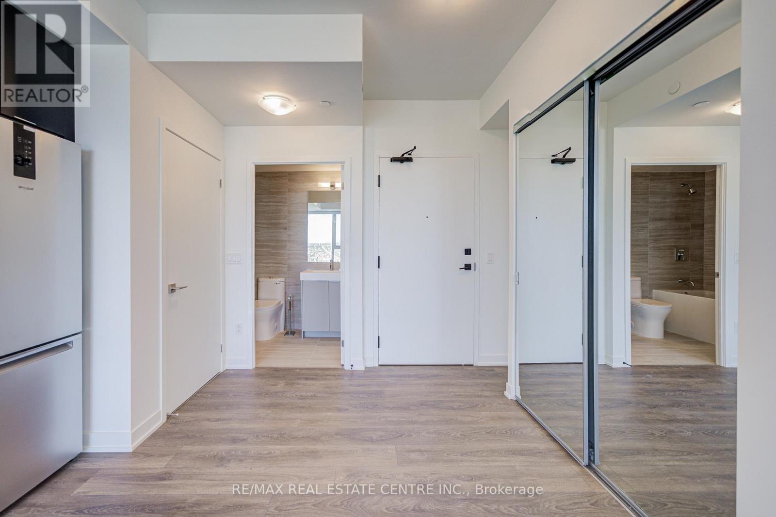2204 - 474 Caldari Road, Vaughan, Ontario  L4K 0R5 - Photo 12 - N12411201