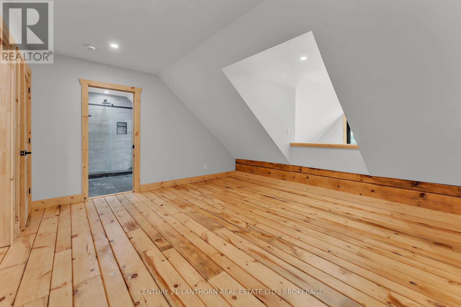 1120b Warrington Road, Frontenac, Ontario  K0H 2P0 - Photo 16 - X12411224