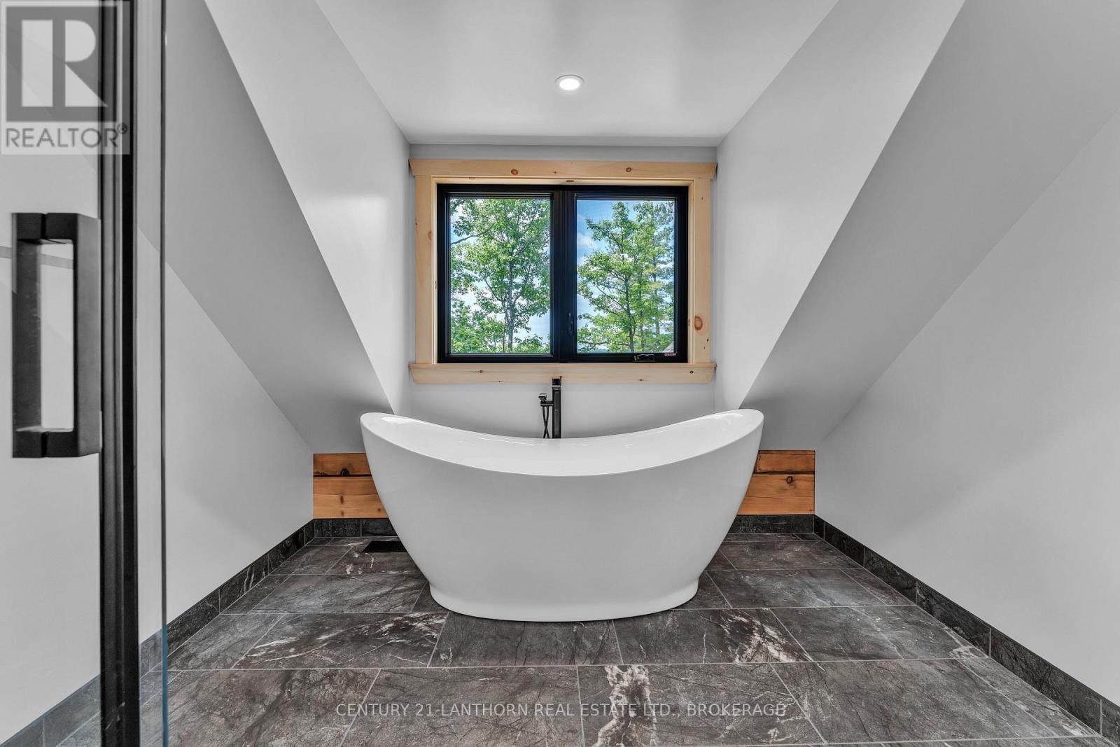 1120b Warrington Road, Frontenac, Ontario  K0H 2P0 - Photo 19 - X12411224