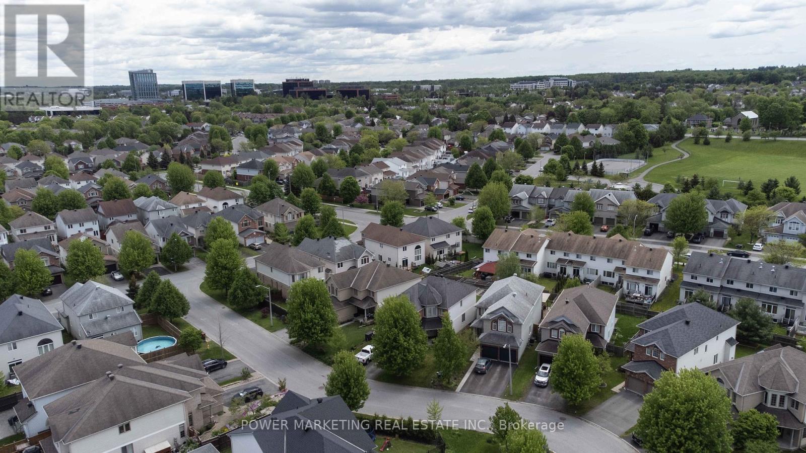 124 Strathcarron Crescent, Ottawa, Ontario  K2K 0C7 - Photo 49 - X12411213
