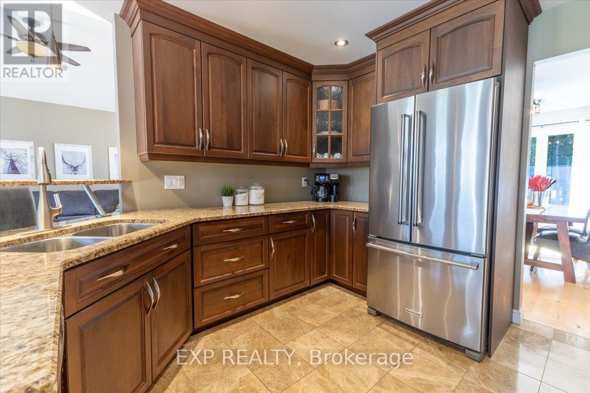 6719 Deer Run Place, Ottawa, Ontario  K0A 2T0 - Photo 12 - X12411238