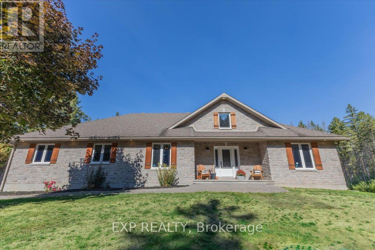 6719 Deer Run Place, Ottawa, Ontario  K0A 2T0 - Photo 2 - X12411238