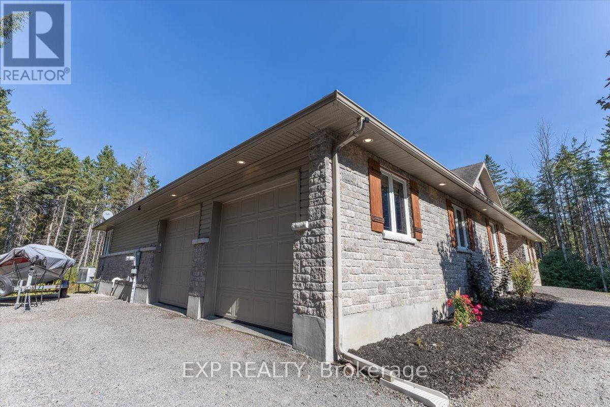 6719 Deer Run Place, Ottawa, Ontario  K0A 2T0 - Photo 44 - X12411238