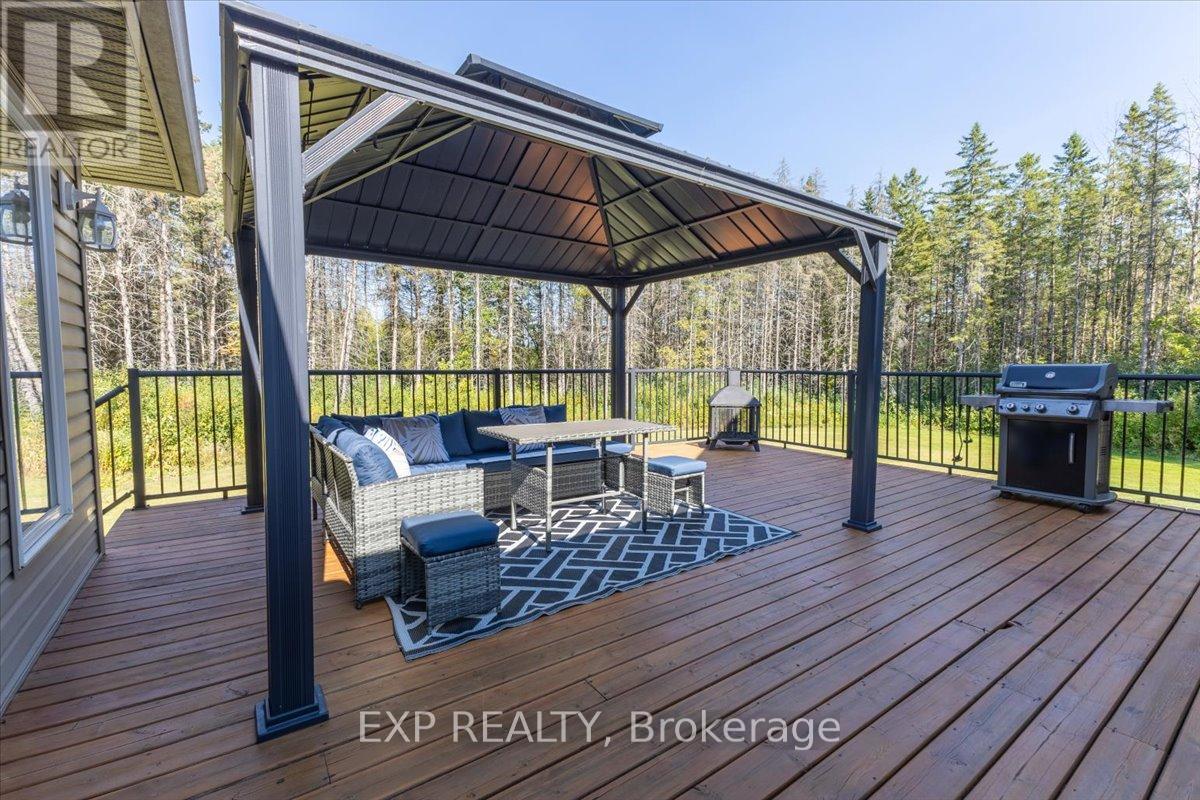 6719 Deer Run Place, Ottawa, Ontario  K0A 2T0 - Photo 46 - X12411238