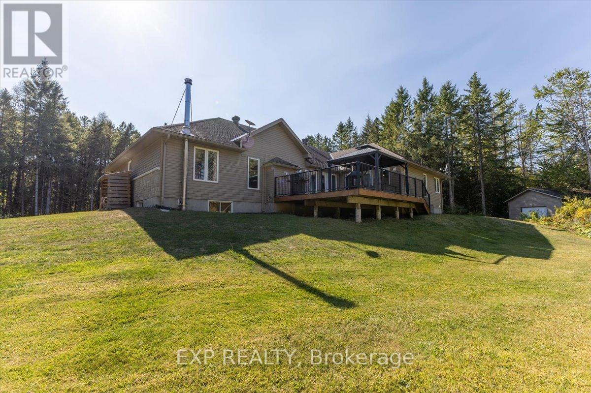 6719 Deer Run Place, Ottawa, Ontario  K0A 2T0 - Photo 47 - X12411238