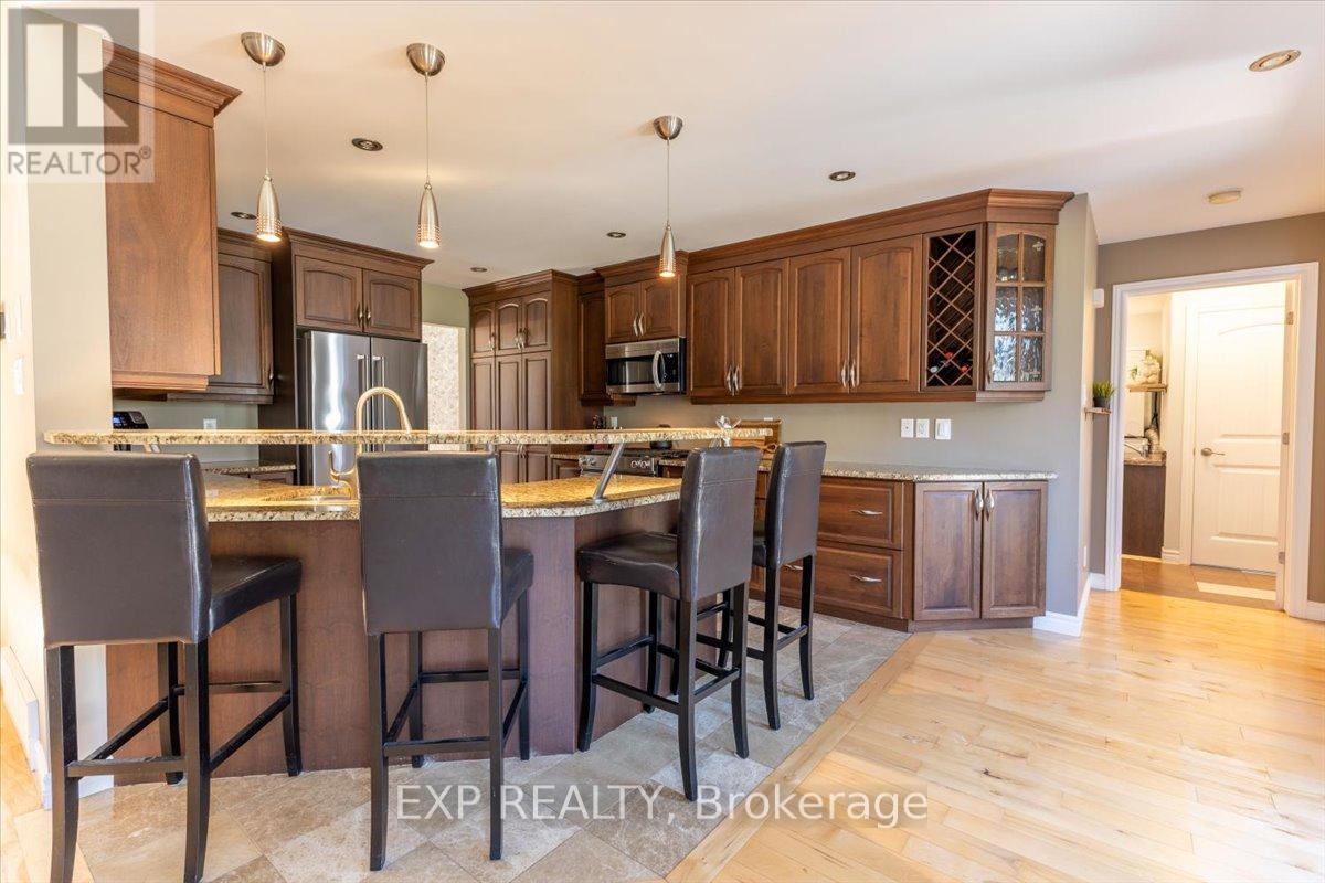 6719 Deer Run Place, Ottawa, Ontario  K0A 2T0 - Photo 8 - X12411238