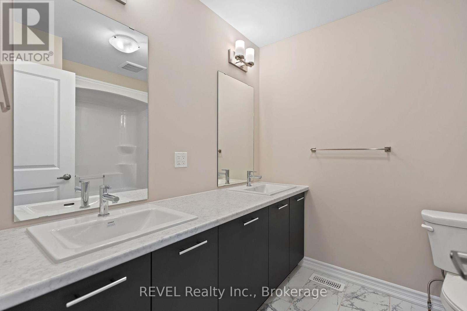 3284 Parker Avenue, Fort Erie, Ontario  L0S 1N0 - Photo 32 - X12411215