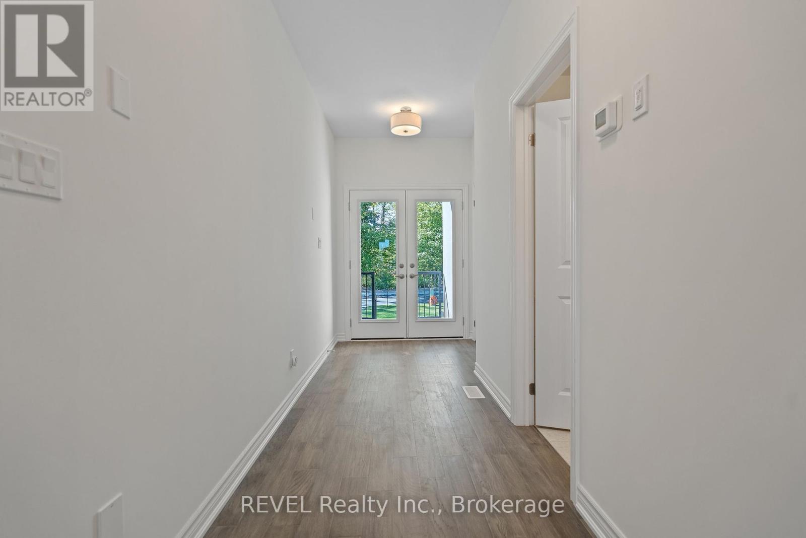 3284 Parker Avenue, Fort Erie, Ontario  L0S 1N0 - Photo 5 - X12411215