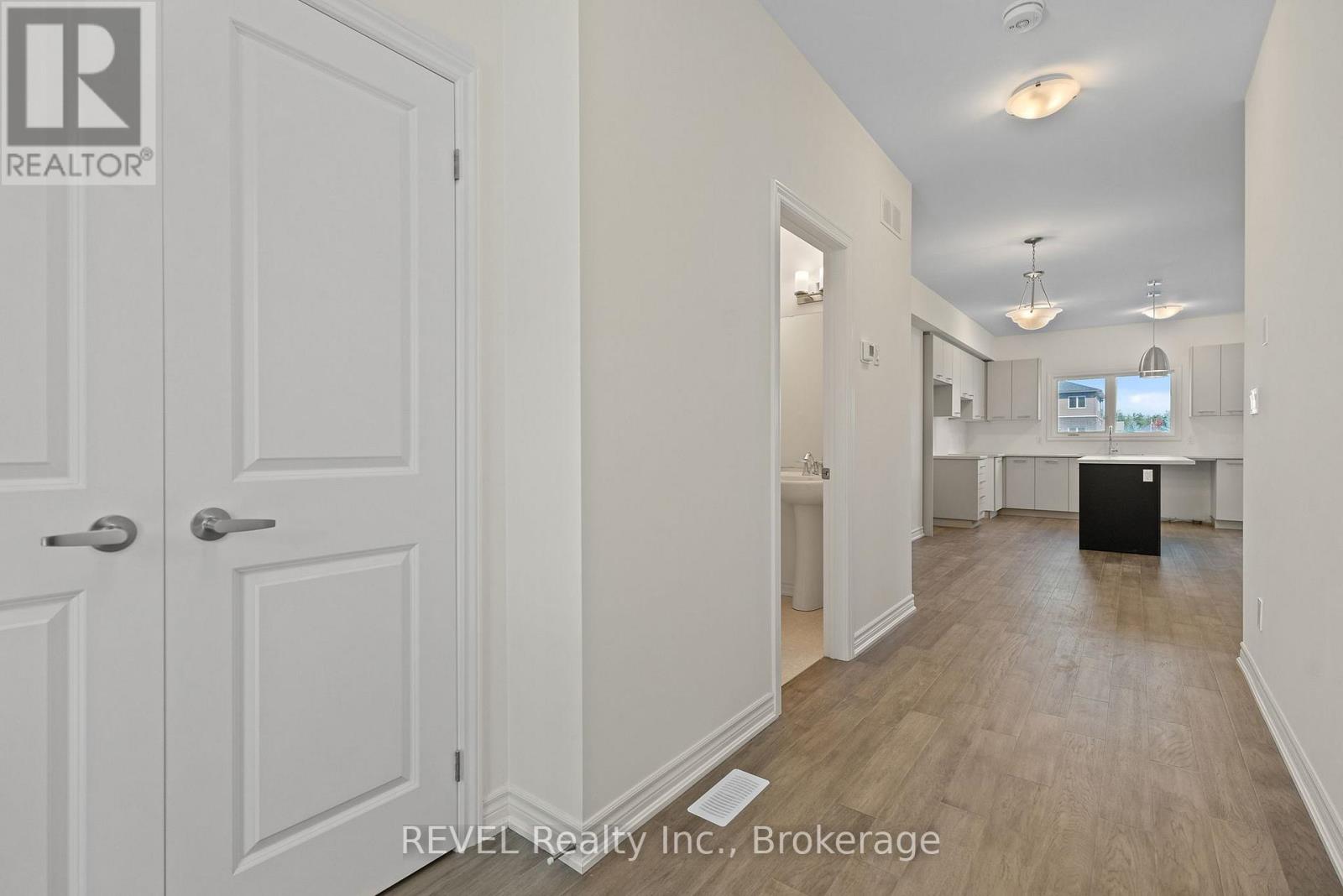 3284 Parker Avenue, Fort Erie, Ontario  L0S 1N0 - Photo 6 - X12411215
